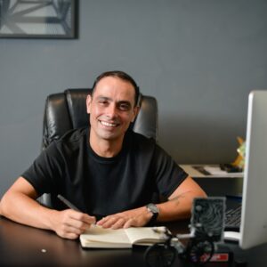 Márcio Ferrari, da MSServer, alerta sobre a necessidade de fechar contratos estratégicos para não ficarem defasados.