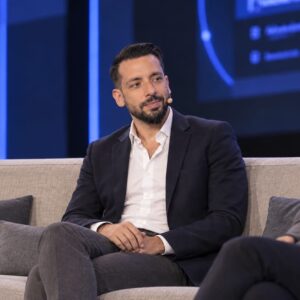 Carlos Guerra Jr., CEO da OmniAI, reforça a importância de ter um financeiro preditivo para evitar a inadimplência.