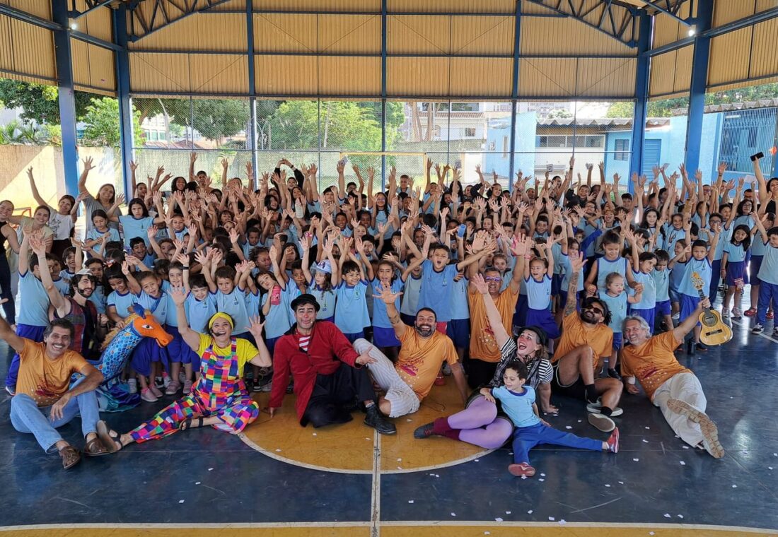 Ao completar 10 anos, o projeto levou oficinas e um espetáculo interativo às unidades de ensino.