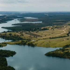 Lago Corumbá IV, em Abadiânia, a Fazenda do Lago, do Grupo CPR.